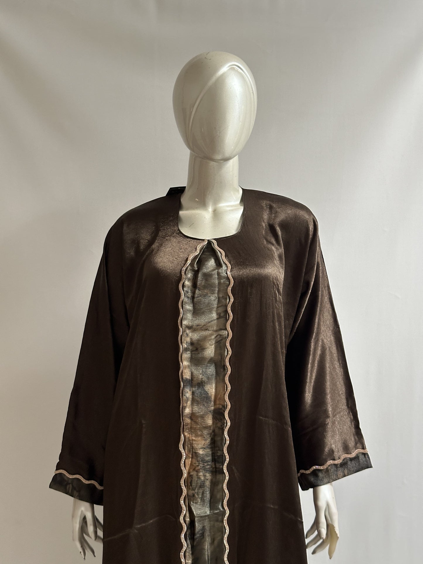 Elegant Silk Finish Abaya